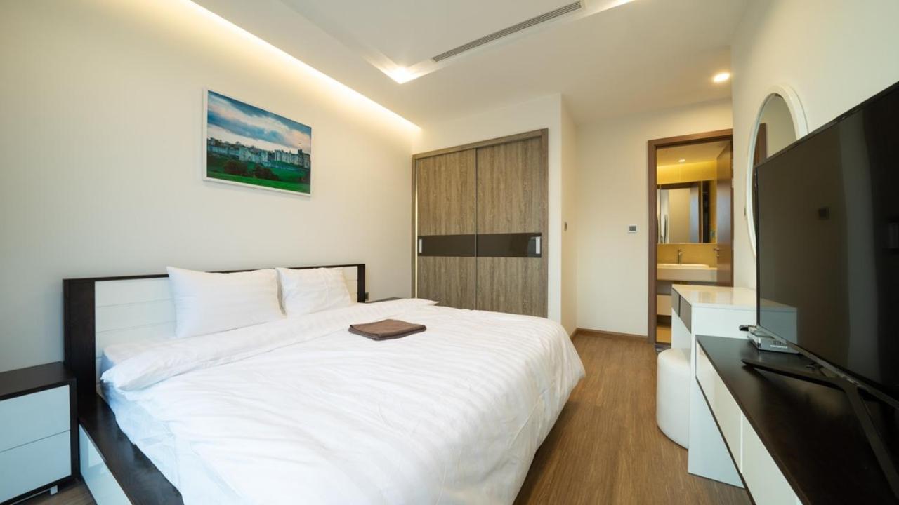 Bom Homes- Vinhomes Metropolis-Service Apartment Ханой Екстериор снимка