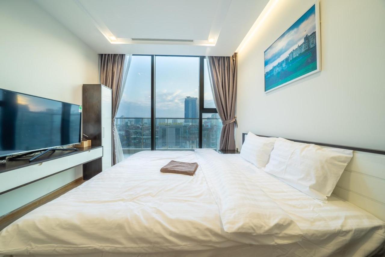 Bom Homes- Vinhomes Metropolis-Service Apartment Ханой Екстериор снимка