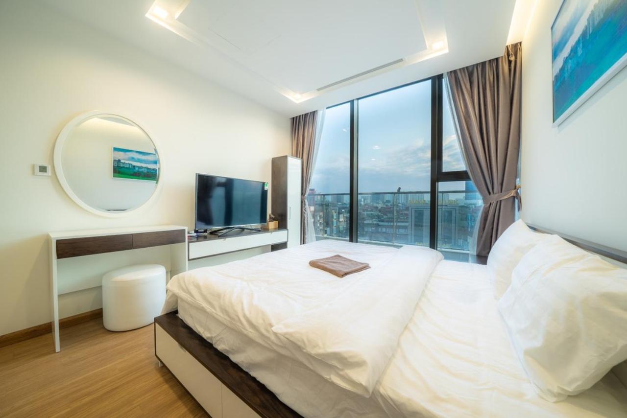 Bom Homes- Vinhomes Metropolis-Service Apartment Ханой Екстериор снимка