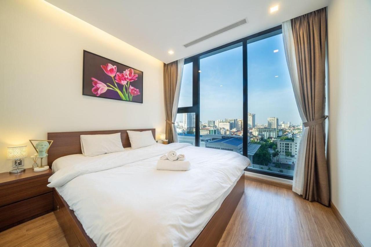Bom Homes- Vinhomes Metropolis-Service Apartment Ханой Екстериор снимка