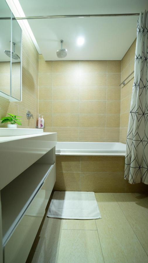 Bom Homes- Vinhomes Metropolis-Service Apartment Ханой Екстериор снимка